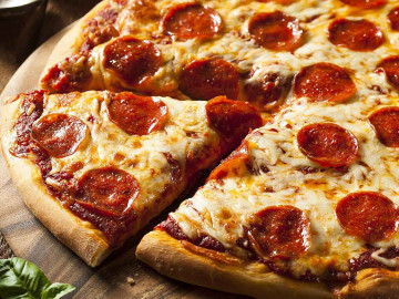 Universidad de Texas regalará pizzas a quienes hagan denuncias al 911