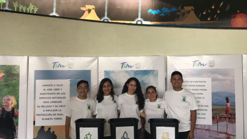 Apoya casa de la tierra proyectos ambientales de  estudiantes