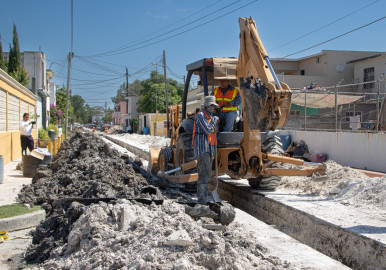 Rehabilitan 68 caídos con recursos del Gobierno del Estado: JAD