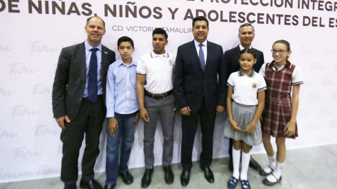 Gobernador refrenda su compromiso a niños y jóvenes de Tamaulipas