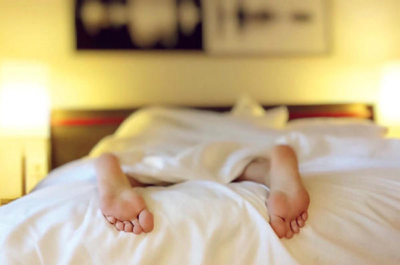 ¿Quieres evitar muerte prematura?, levántate tarde los fines de semana