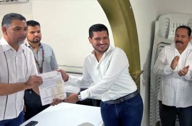 Recibe Beto Granados constancia de Alcalde electo, con 128 mil votos