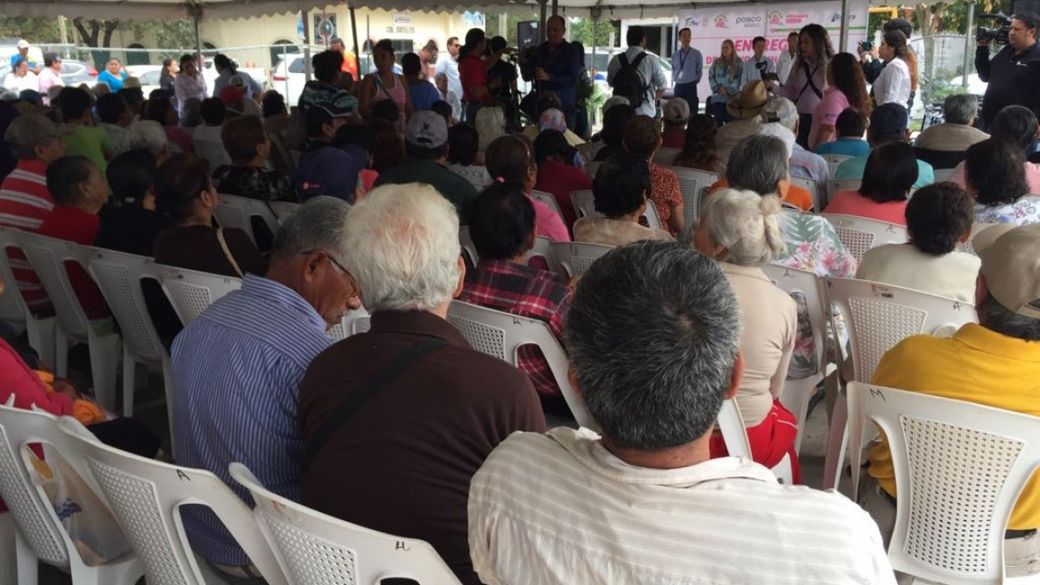 Entregan aparatos funcionales a personas de escasos recursos