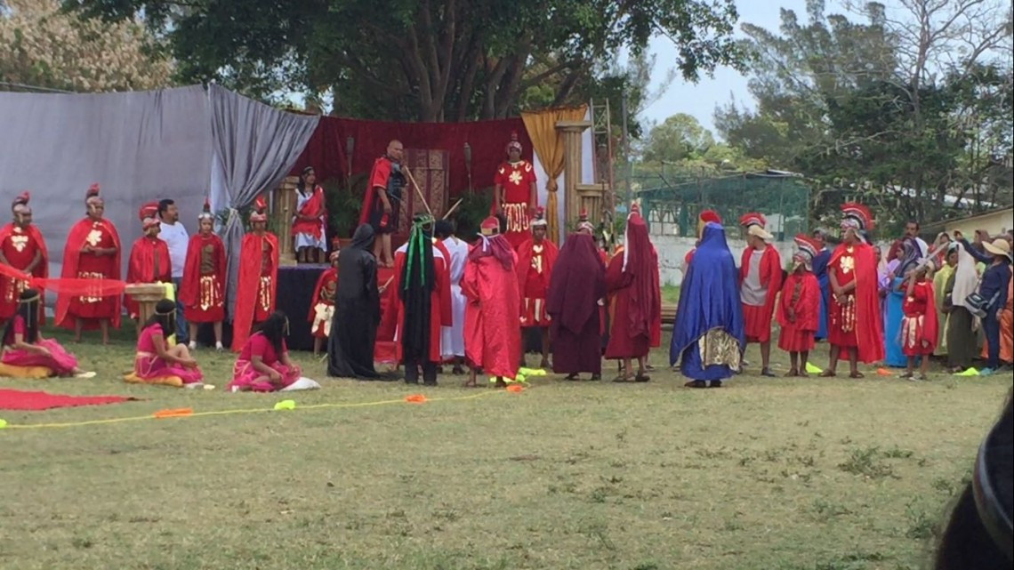 Viacrucis del alma se lleva con gran exito el viernes pasado