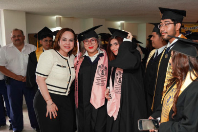 Brigada de vacunación invernal en la Casa Club refuerza la protección de adultos mayores