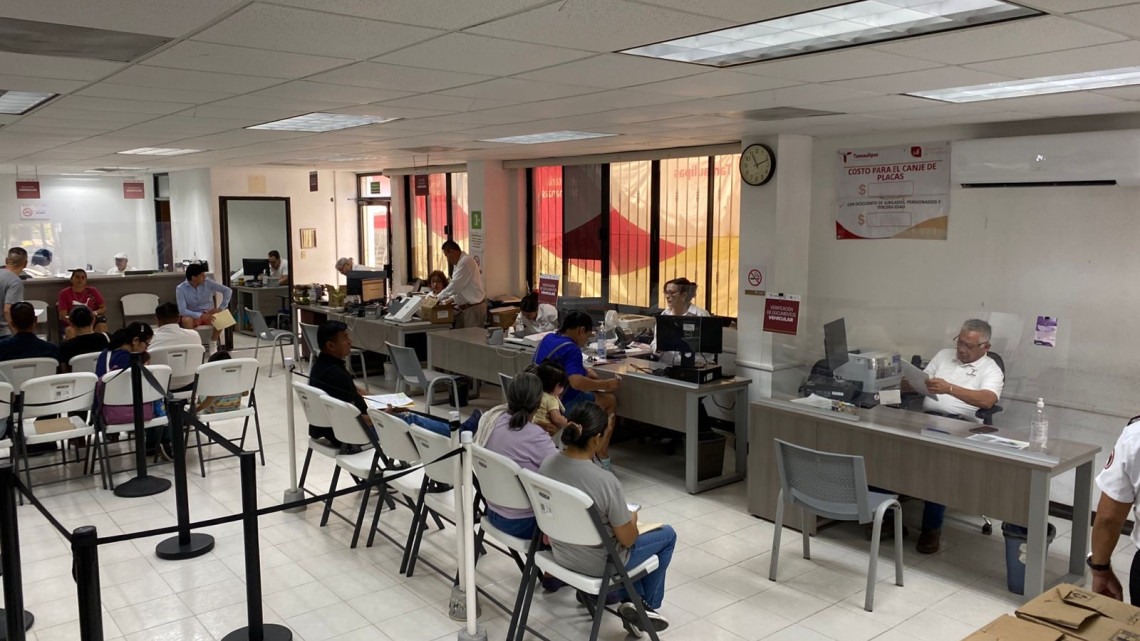 Exhortan a concluir trámites de control vehicular en línea