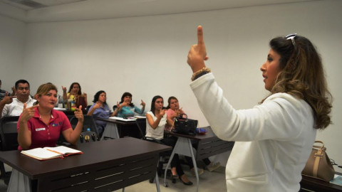 Docentes en educación especial concluyen talleres 