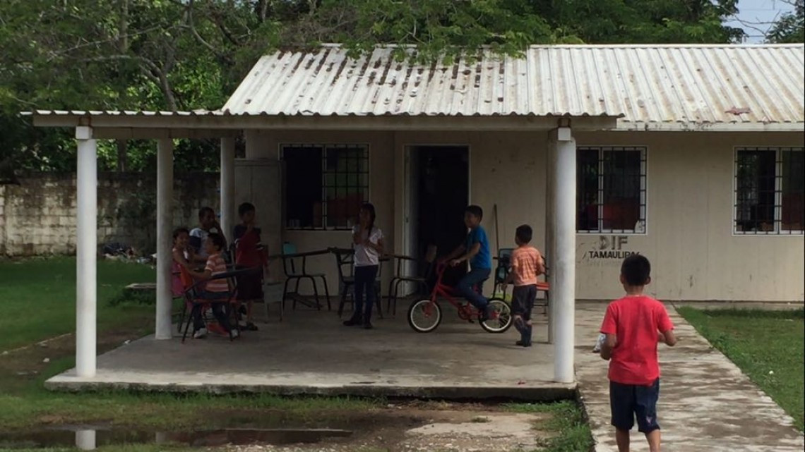 Continúan en albergues familias afectadas por inundaciones.