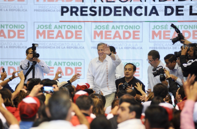 Meade termina primer día de precampaña