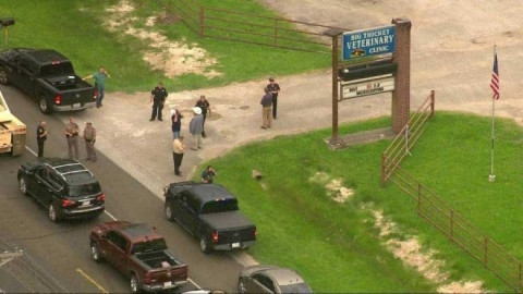 Buscan a autor de tiroteo en Texas