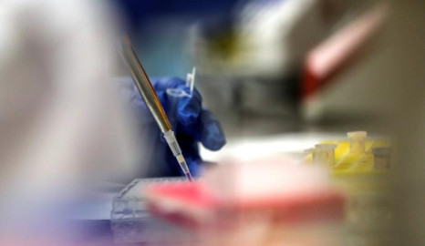 Anuncia Rusia que vacuna contra coronavirus pasa primera fase de pruebas