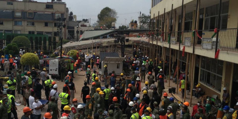 Detectan 5 personas vivas en escombros del colegio Rébsamen