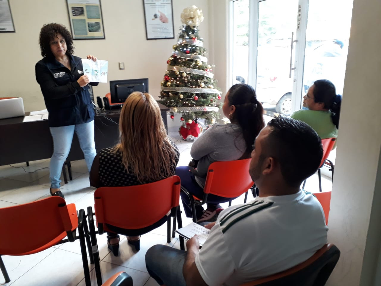 Personal de la COEPRIS, trabaja los últimos días del año 