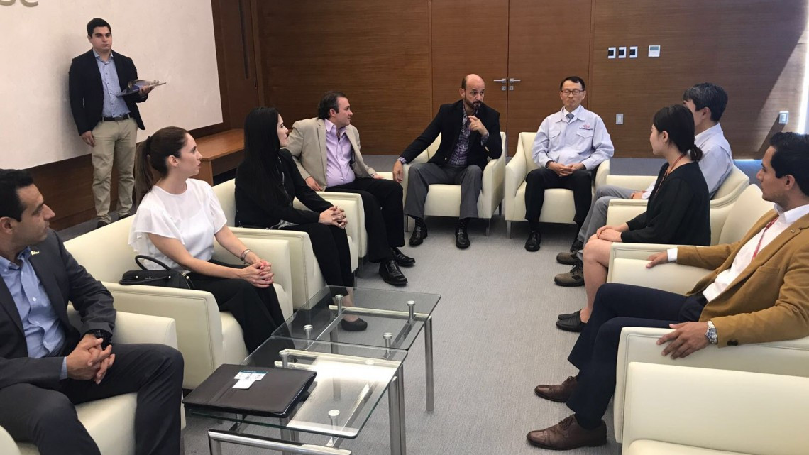 Carlos Talalcón fortalece lazos con el presidente de KIA Motors México 