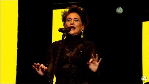 Ofelia Medina da discurso antitrump en FICG 