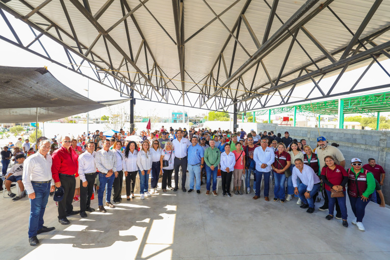 Entregó el Alcalde Carlos Peña Ortiz, beneficios en Jarachina Sur