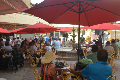 Disfrutan familias neolaredenses fin de semana con actividades culturales y recreativas