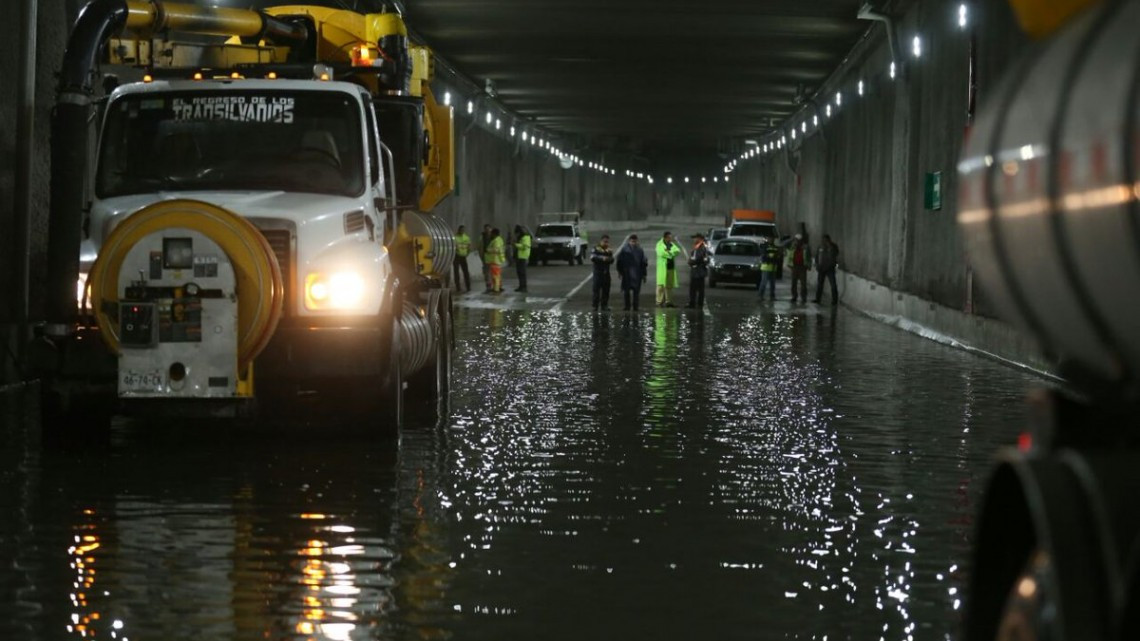 A dos días de ser inaugurado, el túnel de Mixcoac se inundó