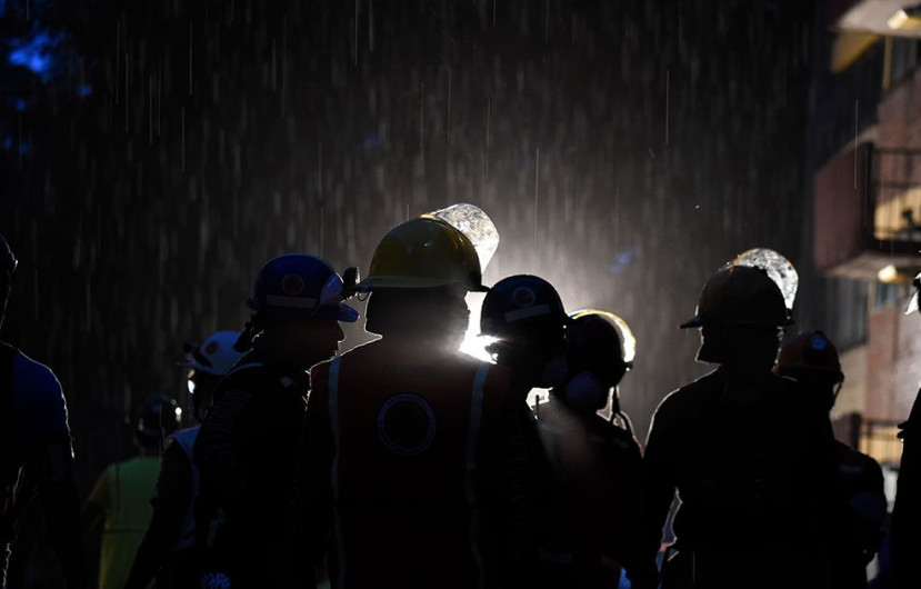 Van 250 muertos tras terremoto en México