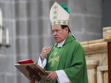 Lamenta Norberto Rivera asesinato de sacerdote