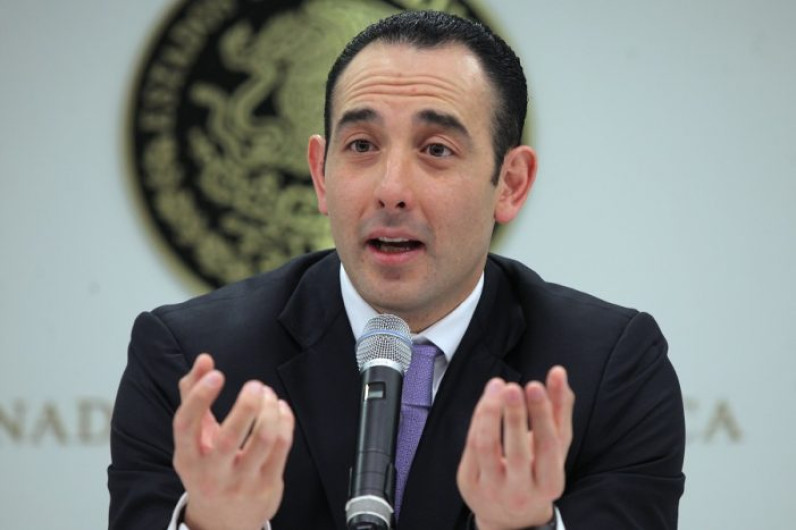 Gil Zuarth apoya a Margarita Zavala; pide a INE ser flexible con independientes