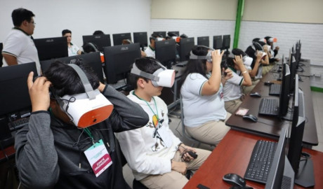 Innova CONALEP con laboratorio itinerante de realidad virtual