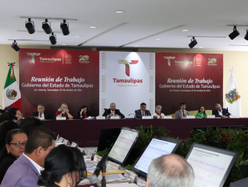 Participa María de Villarreal en reunión de trabajo con la nueva titular del Sistema Nacional DIF