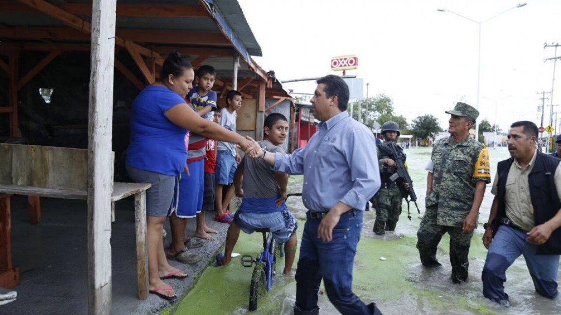 Activa Gobernador apoyos para familias damnificadas por lluvias en Reynosa