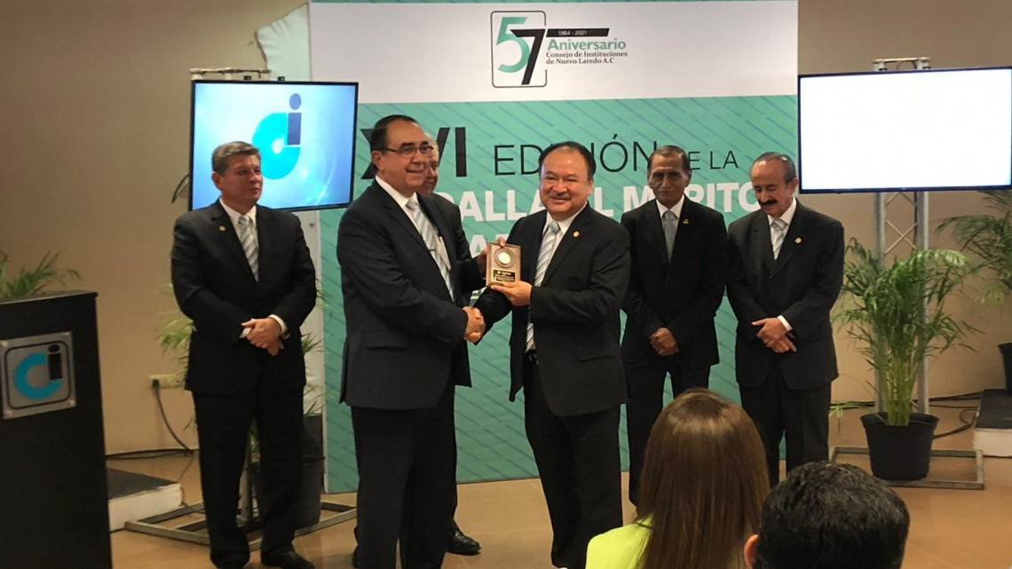 Ciudadanos destacados son galardonados por el consejo de instituciones de Nuevo Laredo
