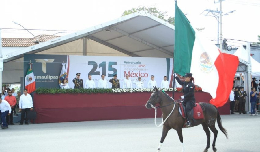 Encabeza Américo desfile cívico-militar: Tamaulipas celebra las Fiestas Patrias en paz