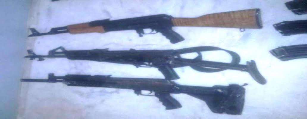  Policía Estatal asegura armas largas, cartuchos útiles y cargadores