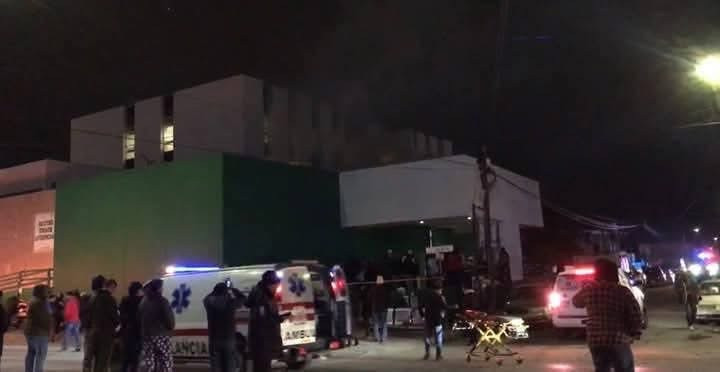 Evacuan hospital del IMSS tras incendio en Matamoros