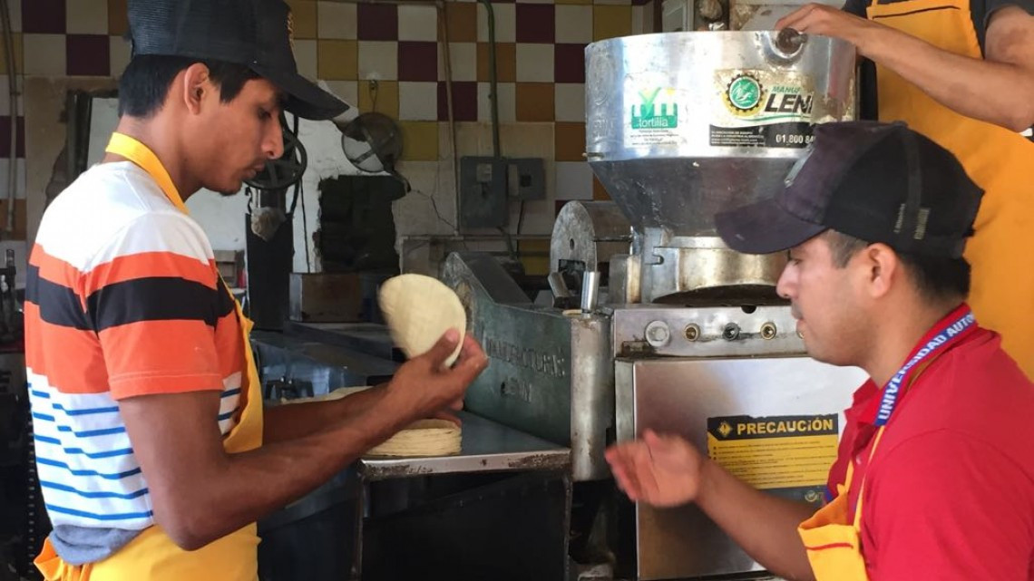 Disminuye venta de masa y tortilla, tras incremento