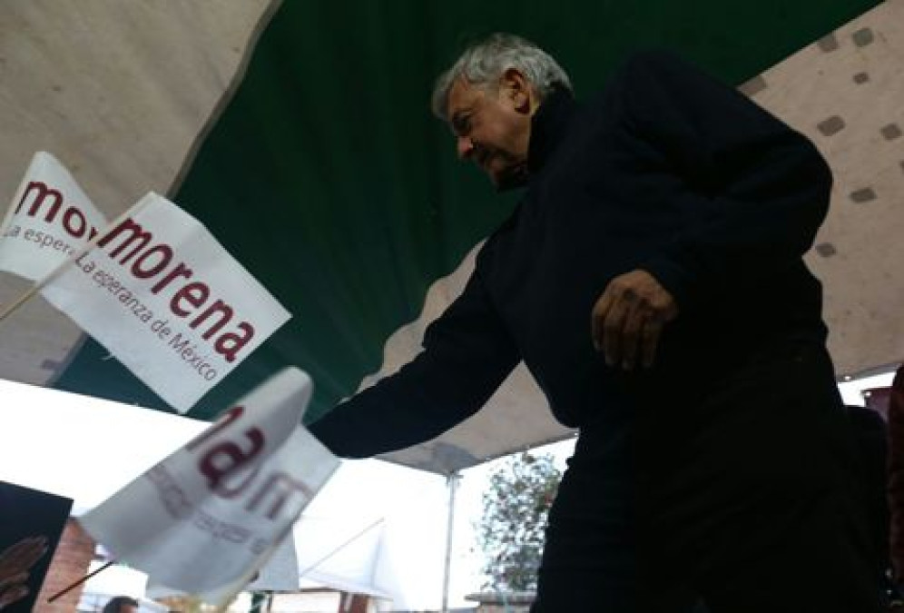 Presenta decálogo contra inseguridad y violencia AMLO