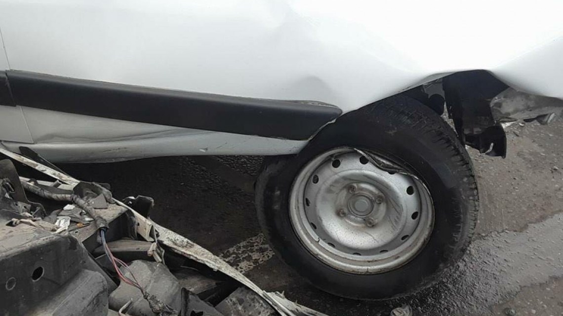 Carambola deja fuertes daños materiales 