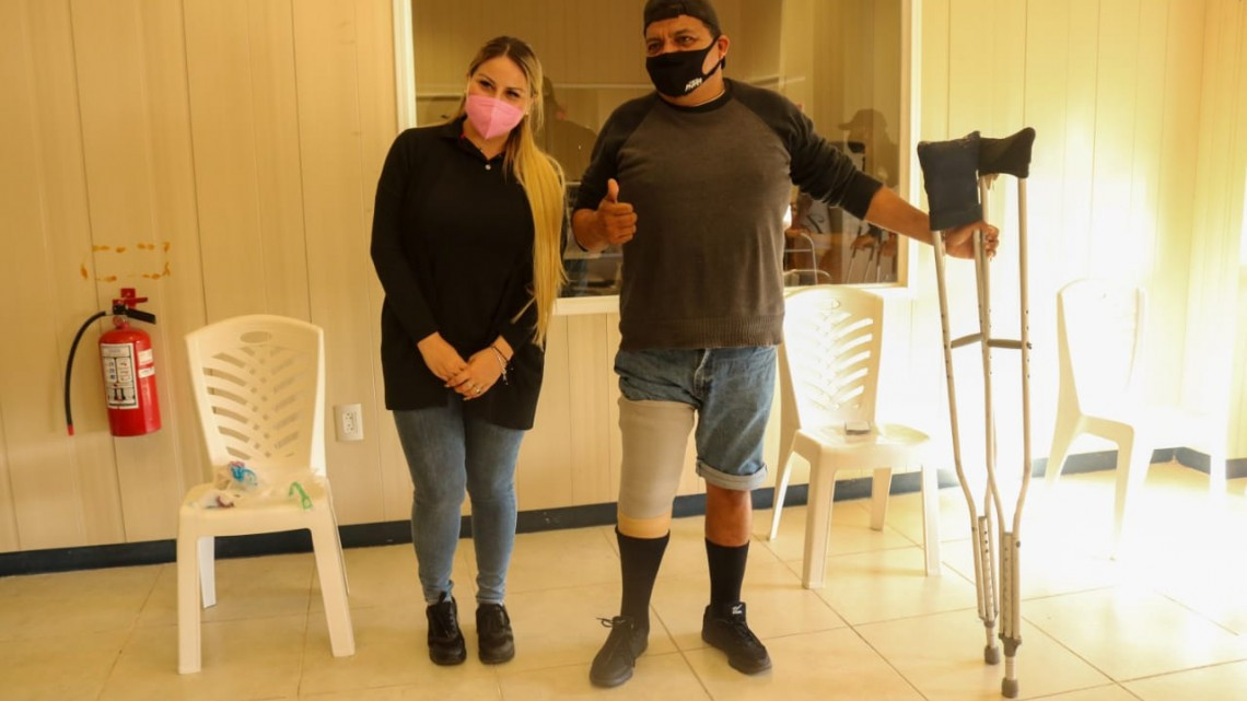 Entregan DIF Tamaulipas y DIF Altamira prótesis de extremidades
