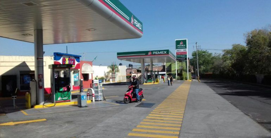 Cierran 10 gasolineras en Morelia por escasez de combustible