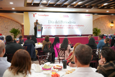 Refrenda alcaldesa Carmen Lilia Canturosas compromiso con la libertad de expresión con periodistas de Nuevo Laredo