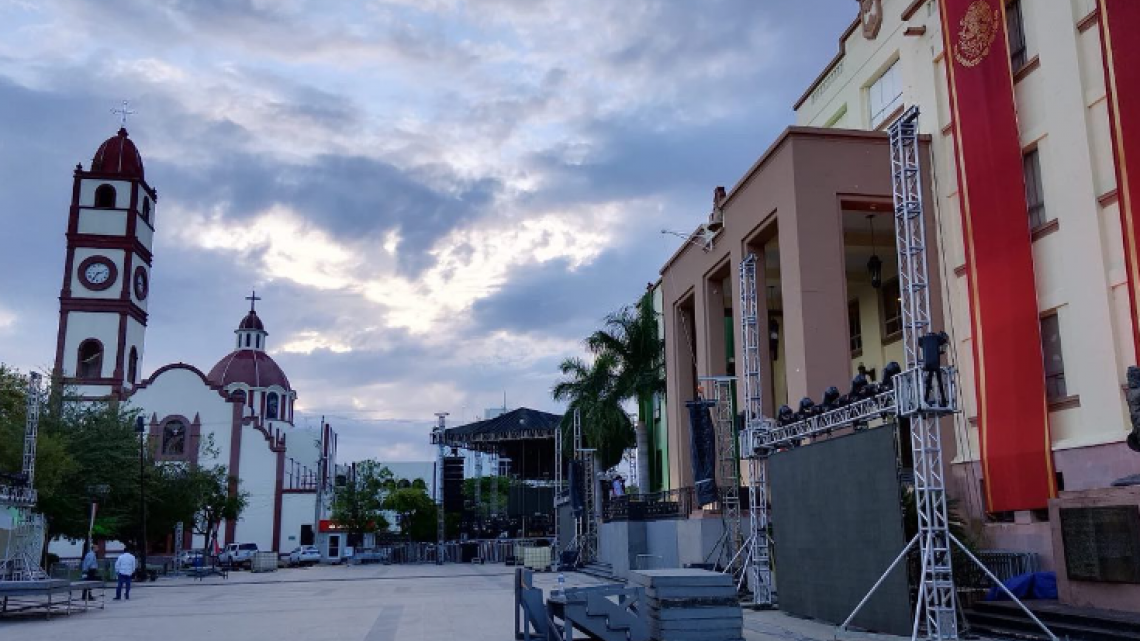 Instalan sistema de seguridad con motivo de la ceremonia del Grito de Independencia.
