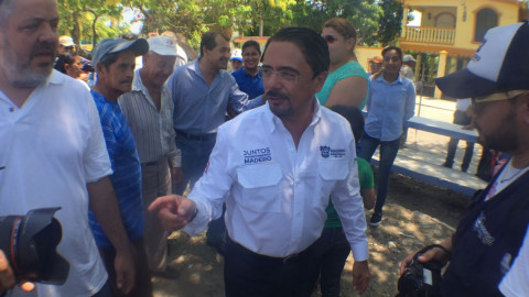 "No más líderes de colonias oportunistas": Andrés Zorrilla