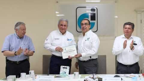 Expone Sanmiguel al CINL su trabajo al frente del Municipio