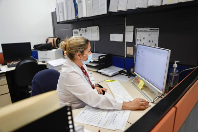 Realiza alcaldesa ajustes en su administración 