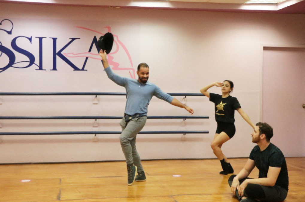 Une Gobierno Municipal academias de danza para ensamble navideño; será dirigido por coreógrafo internacional