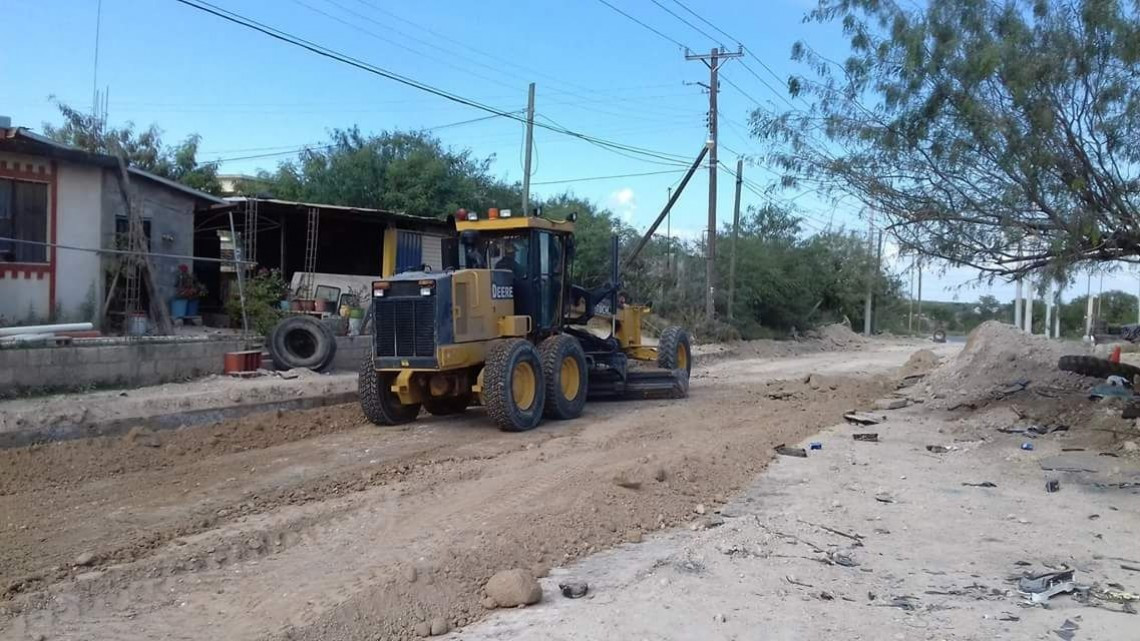 Pavimentan calle Revolución con casi 6 MDP