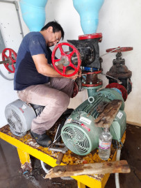 Aplica COMAPA mantenimiento a rebombeo Rincón de las Flores 