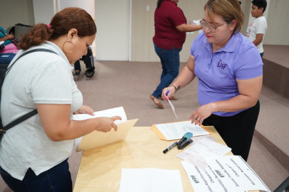 Convocan en Nuevo Laredo a estudiantes con discapacidad a solicitar beca educativa