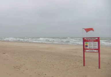 Cierran acceso a playa de la Isla del Padre por bajas temperaturas 