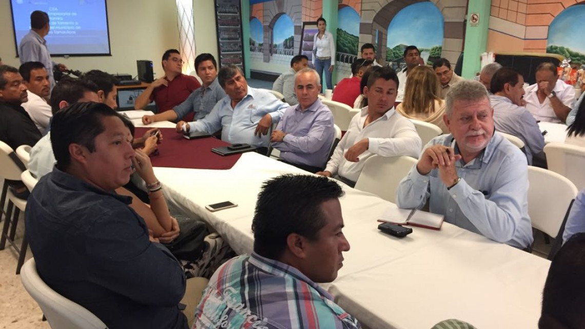 Empresarios buscan la obtención de créditos blandos, para poder lograr fortalecer sus empresas.