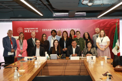 Alcaldesa gestiona ante Sedatu proyectos para el desarrollo metropolitano de la ciudad 