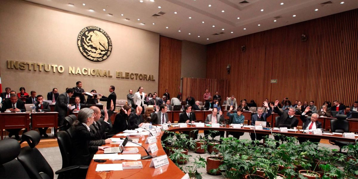 Falsificación de documentos del INE se debe dar a conocer